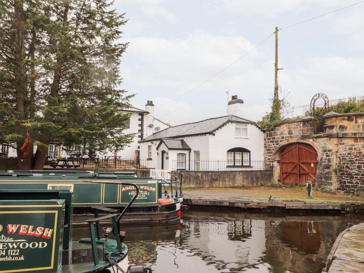 Scotch Hall Cottage Llangollen Ngoại thất bức ảnh