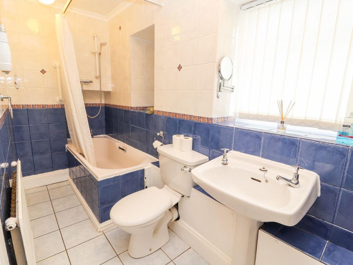 Scotch Hall Cottage Llangollen Ngoại thất bức ảnh