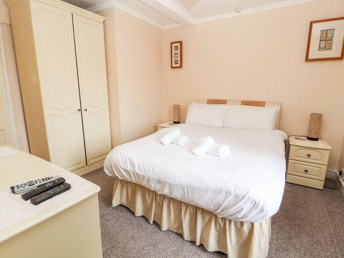 Scotch Hall Cottage Llangollen Ngoại thất bức ảnh