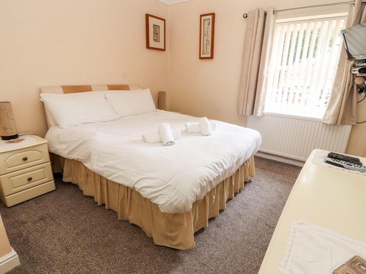 Scotch Hall Cottage Llangollen Ngoại thất bức ảnh