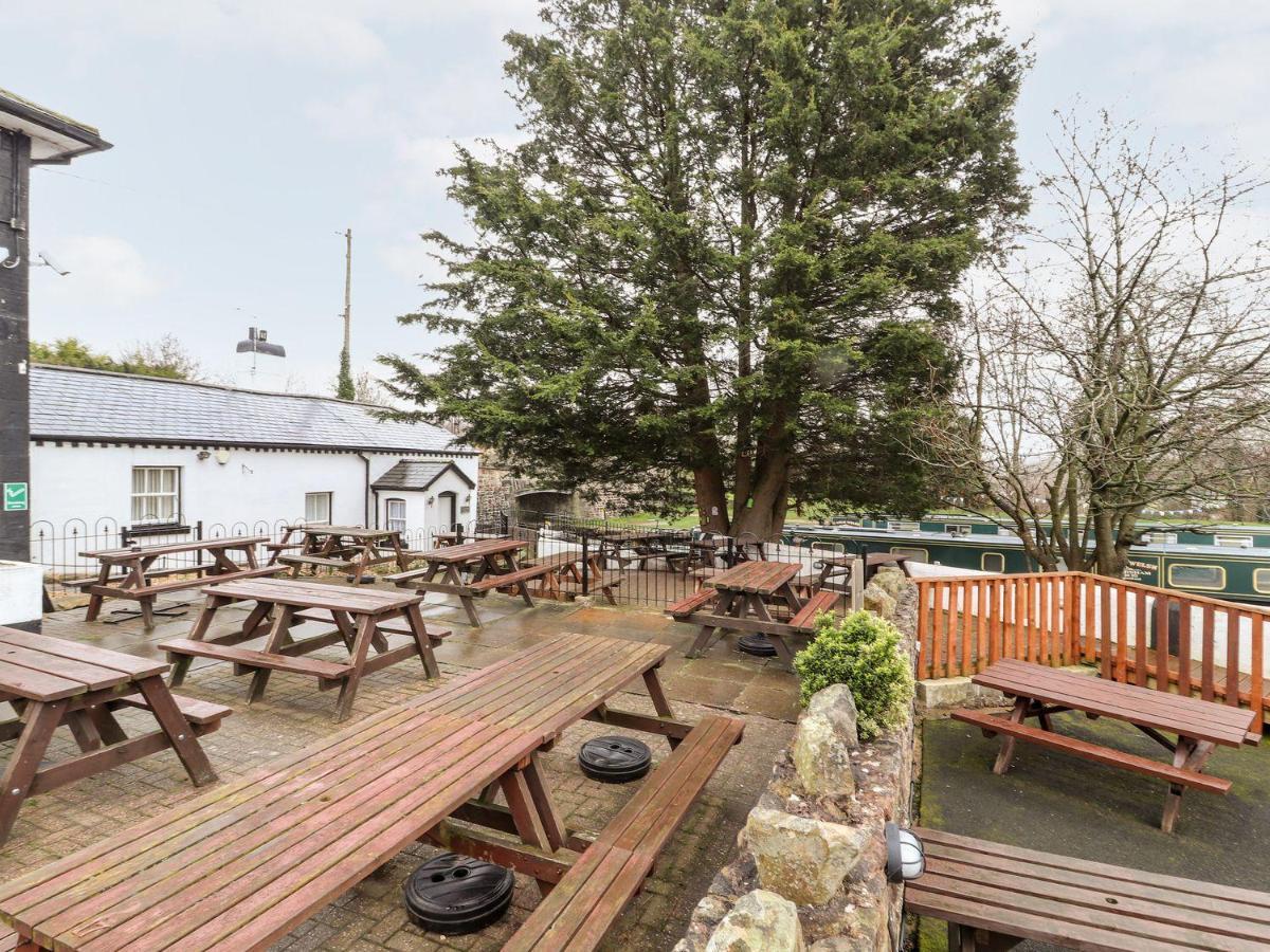 Scotch Hall Cottage Llangollen Ngoại thất bức ảnh
